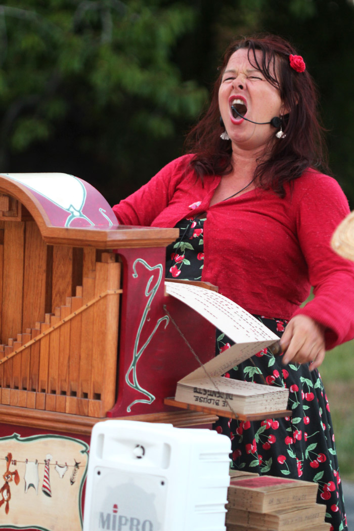 Anne_Sophie_Masson_orgue_barbarie_1.jpg